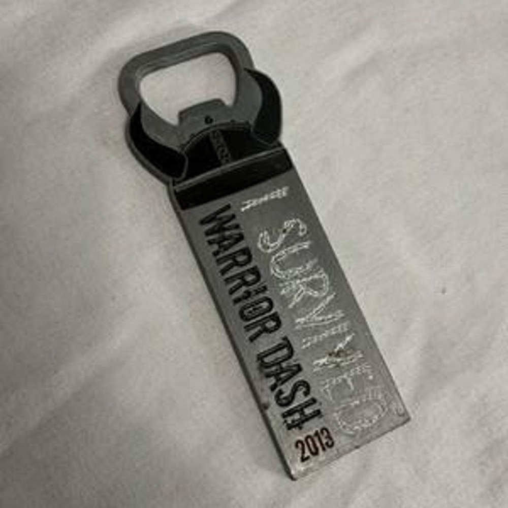 SURVIVED WARRIOR DASH FINISHER 2013 METAL BOTTLE OPENER The "I Survived Wa